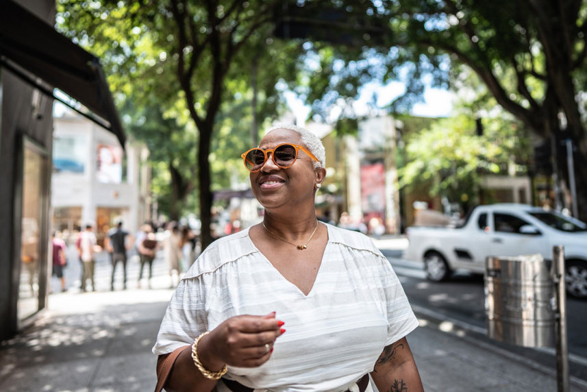 Woman wearing sunglasses